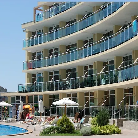 Julia Family Aparthotel