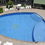 Julia Family Aparthotel