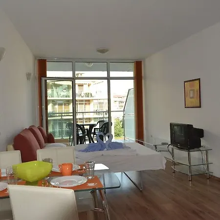 Julia Family Aparthotel Sluneční pobřeží