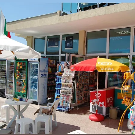 Julia Family Apartmanhotel 3*