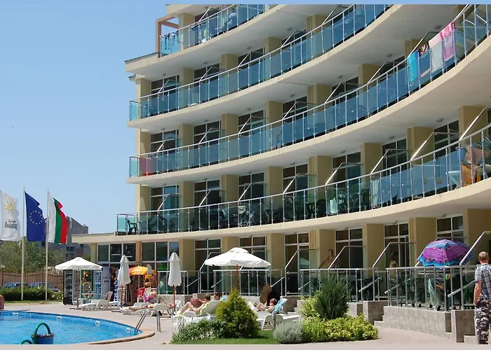 Julia Family Apartmanhotel